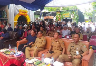 Pentas Seni tahun 2023 dibuka secara resmi oleh Bupati Tulungagung Drs. Maryoto Birowo, M.M., disaksikan oleh Kepala Dinas Pendidikan Pemuda dan Olahraga, Rahadi Puspita Bintara, S.E., M.Si., bersama undangan lainnya.