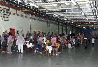Warga Tidore Datangi Pengobatan Gratis dan Stand Pameran TNI AL Dalam Rangka Hari Nusantara 2023