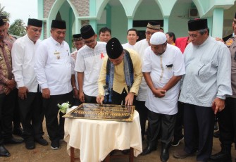 Wakil Bupati Asahan Dampingi Wagubsu Resmikan Masjid Musyahadah Kecamatan Rahuning