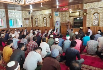 Lapas Bukittinggi menggelar dzikir dan shalawat bersama petugas dan warga binaan bertempat di Masjid At-Taubah Lapas Kelas IIA Bukittinggi.