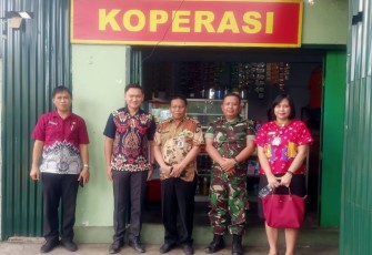 Tim Dinas Koperasi dan UMKM provinsi Sulut saat menyambangi Primkop Kartika Santiago 1310 Kodim 1310/Bitung
