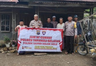 Masyarakat Curhat Terkait Jalan Rusak Ke Polsek SD Hole, Tapsel.