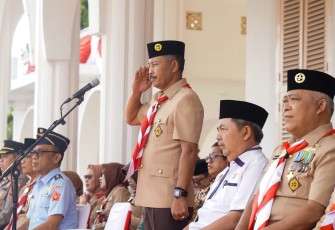 Sekdaprov Kepri saat Jadi Irup Peringatan Hari Pramuka ke-62