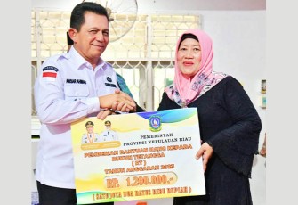 Gubernur Kepri Ansar Ahmad saat Gesa Pemberian Insentif Tahun 2023 Untuk Kota Batam