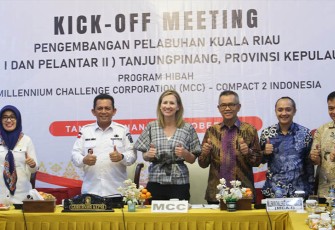 Kick Off Meeting Pengembangan Pelabuhan Kuala Riau (Pelantar I and II)  di Gedung Daerah Provinsi Kepri, Rabu (4/10).