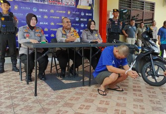 Kapolres Rejang Lebong AKBP Tonny Kurniawan S,IK saat Konferensi Pers yang digelar pada hari Jum'at 10 Januari 2023.