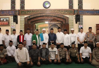 Wakapolda Sumut saat Safari Subuh Jumat Berkah di Mesjid Raya Aceh Sepakat