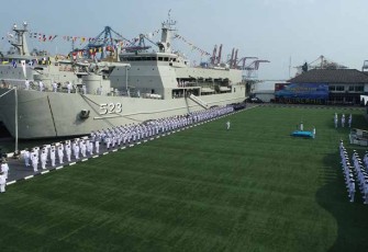 Komando Lintas Laut Militer melaksanakan upacara di lapangan Moeljono Silam, Mako Kolinlamil, Tanjung Priok, Jakarta Utara.