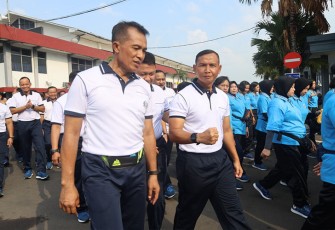 Danlantamal V saat Hadiri Olahraga Bersama Jelang HUT Ke-61 Kowal Tahun 2024