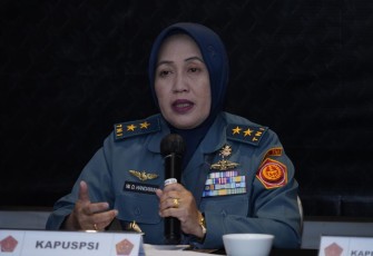 Kepala Pusat Psikologi TNI Laksda TNI DR. Wiwin D. Handayani, M.Si