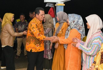 Gubernur Ansar saat Silaturahmi dengan Masyarakat Mantang