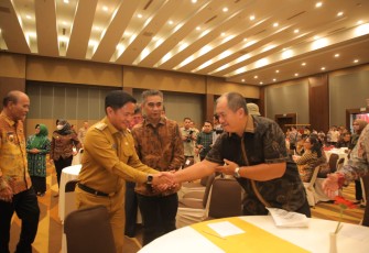 Wakil Bupati Asahan Terima Penghargaan Pelaksanaan DAK terbaik I Sub Bidang Penyerapan Anggaran tertinggi tahun 2023