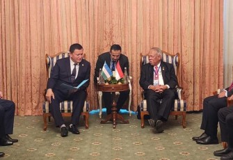 Menteri Basuki saat Pertemuan Bilateral dengan Menteri Sumber Daya Air Uzbekistan