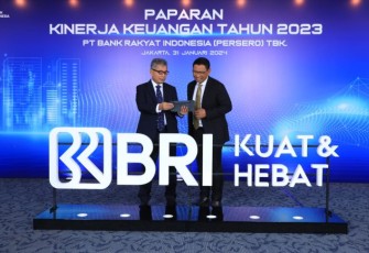 Direktur Utama BRI Sunarso pada acara pemaparan kinerja keuangan tahun 2023 di Jakarta (31/1)