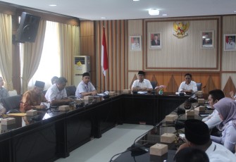 Asisten I Pemerintah Provinsi Bengkulu Khairil Anwar memimpin Rapat Koordinasi Peningkatan Fasilitas Ruang VVIP Room Bandara Fatmawati Rabu (31/1) di Ruang  Rapat Raflesia Kantor Gubernur