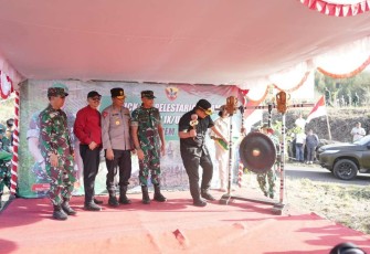  Pangdam IX/Udayana Mayjen TNI Harfendi, S.I.P.,M.Sc memimpin kegiatan Kick Off Pelestarian Alam Kodam IX/Udayana di Wilayah Korem 163/Wira Satya, pada Kamis (4/1/2024) di  Area Pura Pasar Agung, Gunung Batur, Kintamani, Bangli