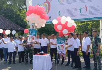 Launching logo Hari Ulang Tahun (HUT) ke-107 Kabupaten Karanganyardi halaman Sekretariat Daerah (Setda) Karanganyar, pada Jumat (11/10/2024)