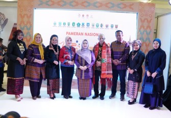 Pj Ketua Dekranasda Kota Tebing Tinggi Hadiri Acara Gebyar Kriya Nusantara 2024