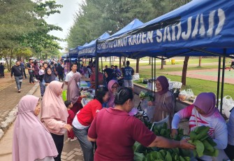 Suasana Pasar Minggu Ria, Sajikan Hasil Panen Segar Berkualitas Produk Lokal