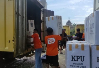 KPU Kendal Targetkan Distribusi Logistik Pemilu
