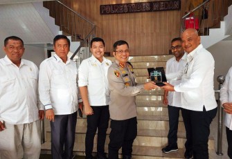 Kapolrestabes Medan, Kombes Pol Teddy Jhon Sahala Marbun Teddy Sahala Marbun saat menerima kunjungan kerja Komisi I DPRD Medan di ruang kerjanya, Selasa (9/1/2024)