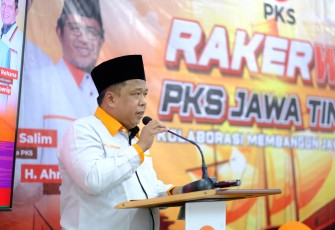 Ketua DPW PKS Jawa Timur Irwan Setiawan