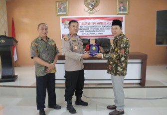 Polres Pasaman Barat, Polda Sumbar, menerima kunjungan kerja dari Komisi Kepolisian Nasional Republik Indonesia (Kompolnas RI), Kamis (7/3/2024)