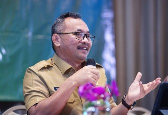 Plh Direktur Perencanaan, Evaluasi, dan Informasi Pembangunan Daerah (PEIPD) Suprayitno