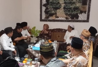 Risma dan Gus Hans dukung Kemandirian Pesantren dan Perbaiki Kualitas Lingkungan