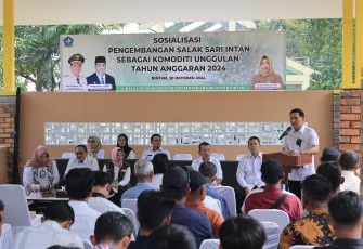 Plt Bupati Bintan Buka Sosialisasi Pengembangan Salak Sari Intan