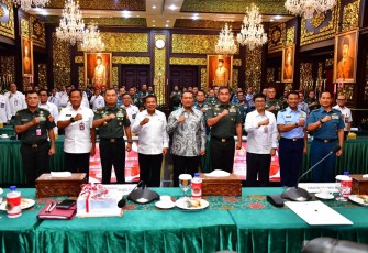 Wakasal Hadiri Penyerahan Laporan Pemeriksaan BPK RI Atas Laporan Keuangan Kemhan dan TNI Tahun 2023 
