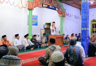 Safari Ramadhan Pemkab Pasaman yang dipimpin Bupati Sabar AS, di Masjid Nurul Huda, Kamis (21/3). 