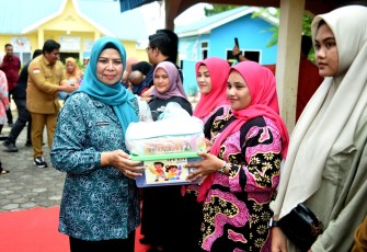 Ketua TP-PKK Kepri saat Luncurkan Gesa Buana dan Posyandu Holistik Terintegrasi di Kabupaten Bintan