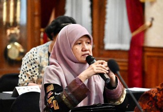 Anggota Komisi V DPR RI Reni Astuti