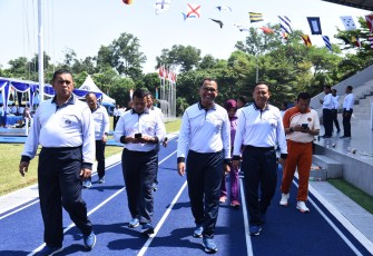 Olahraga Bersama Kasal Memperkuat Ikatan Batin dan Tali Silaturahmi Antar Prajurit 