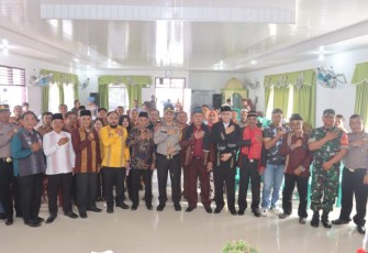 Kapolres Tapsel, AKBP Yasir Ahmadi, memberi arahan saat silaturahmi dan tatap muka dengan segenap Forkopimcam Sipirok