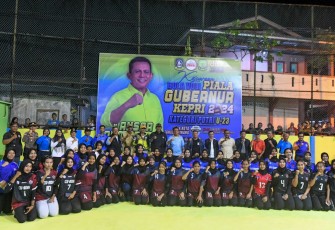 Ansar Buka Kejuaraan Gubernur Cup Bola Voli Kategori Putri U-23 Zona Kota Tanjungpinang Tahun 2024