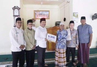 Sekda Kab Seluma Gelar Safari Ramadan 1445 H di Desa Kota Agung 
