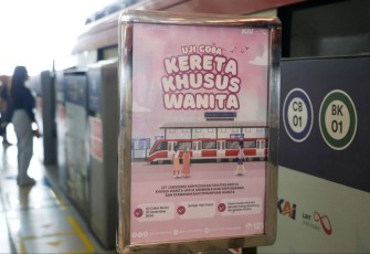 Kereta khusus wanita di LRT Jabodebek 