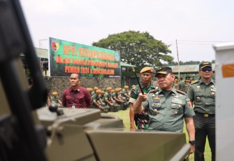 Pangdam V/Brawijaya Mayjen TNI Rafael Granada Baay menggelar kunjungan kerjanya di Mako Yonarhanud 8/MBC, Kecamatan Gedangan, Kabupaten Sidoarjo, Kamis (18/01/2024)