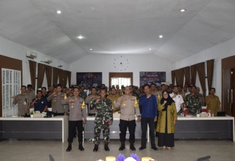 Foto Bersama usai acara