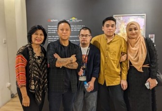 Dua Seniman Berkebutuhan Khusus