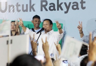 Capres no urut 2 Prabowo Subianto saat menerima relawan Bakti di Jakarta, Senin (29/1)