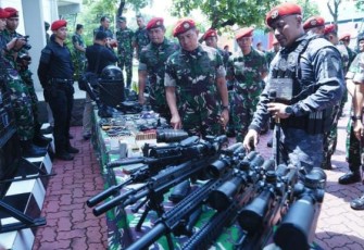Panglima TNI Jenderal TNI Agus Subiyanto saat Cek Kesiapan Pasukan Elite Kopassus