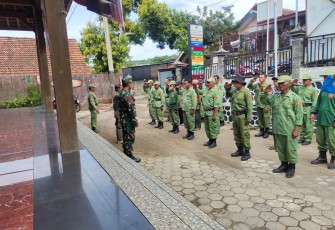 Pelatihan Satlinmas wilayah desa binaan