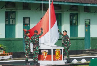 Upacara bendera prajurit Yonarmed 11/GG/2/2 Kostrad, Senin (5/2)