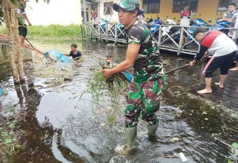 Karya bakti Koramil 1001-11/Danau Panggang, Jum'at (16/2)