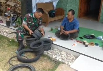 Manfaatkan ban bekas menjadi nilai ekonomis, Sabtu (17/2)