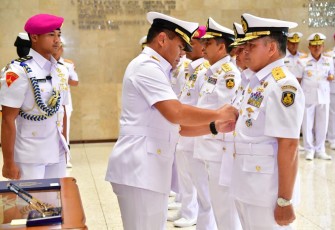 Kasal Laksamana TNI Muhammad Ali saat sertijab jabatan strategis, Selasa (27/2)