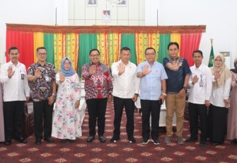 Pj Walikota Bengkulu menyambut baik kedatangan Kepala Perwakilan Badan Kependudukan dan Keluarga Berencana Nasional (BKKBN) Provinsi Bengkulu Zamhari
